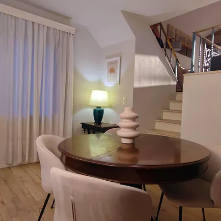 Coryfo 47 Apartment *